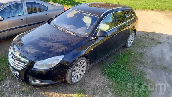 Opel Elegants auto Opel Insignia Tourer 2.0 Sport ar me
