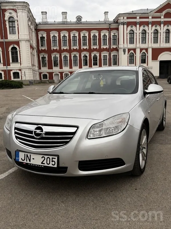 Opel Pārdod Opel Insignia Sports Tourer 2.0 Cdti 96 kw.