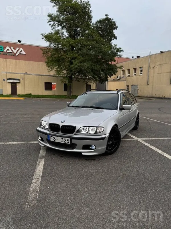 BMW Tirgojas BMW 325i ar m54b25