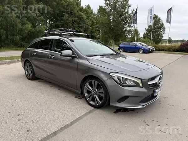 Mercedes Pārdodu koptu un ekonomisku Mercedes-Benz Cla 200