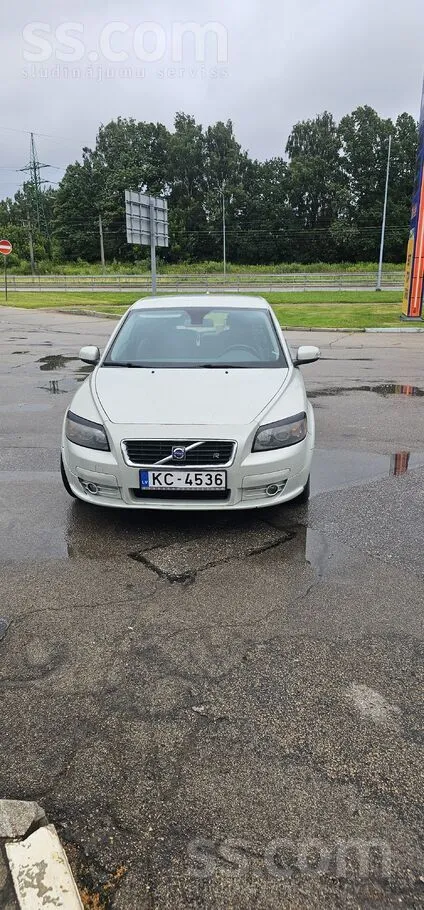 Volvo Tirgojās volvo c30 2.0d 100kw