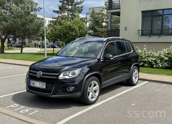 Volkswagen Volkswagen Tiguan Lounge Sport & Style 4Motion, Na