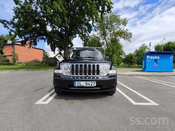 Jeep Pārdodu koptu Jeep Cherokee (Liberty) Limited komp