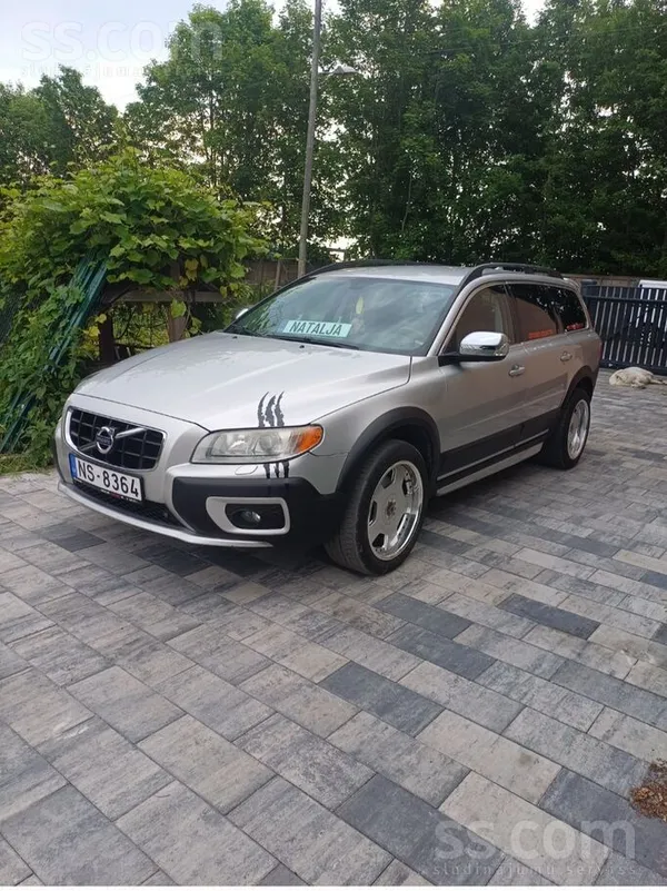 Volvo Volvo Xc70 D5 Fwd 2.4l (129kW ) Summum Pilnā kompl