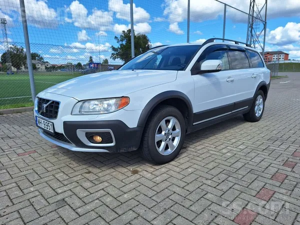 Volvo Auto ļoti labā stāvoklī 4x4 136kw. Kopts, tīrs aku