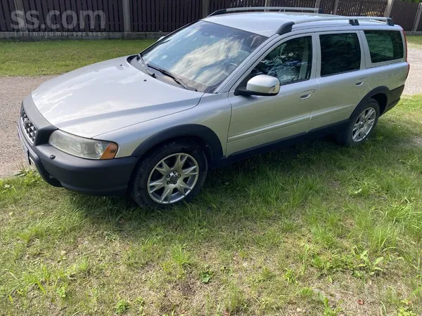 Volvo Pārdodu Volvo Xc70 labā tehniskā stāvoklī. Auto ir