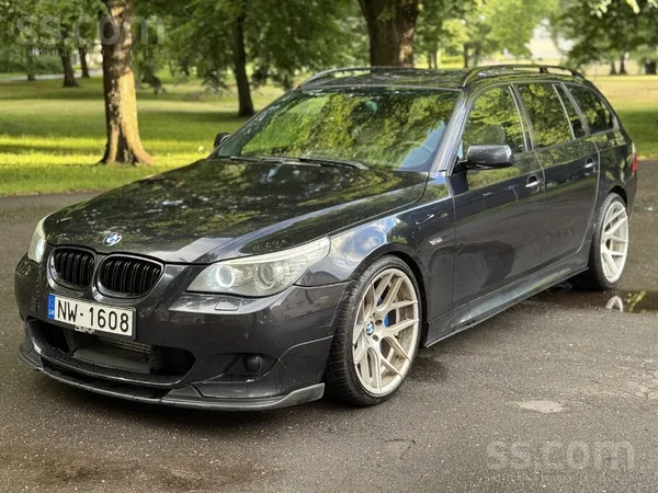 BMW BMW E61 535d 200kw rūpnīcas Individual komplektāci