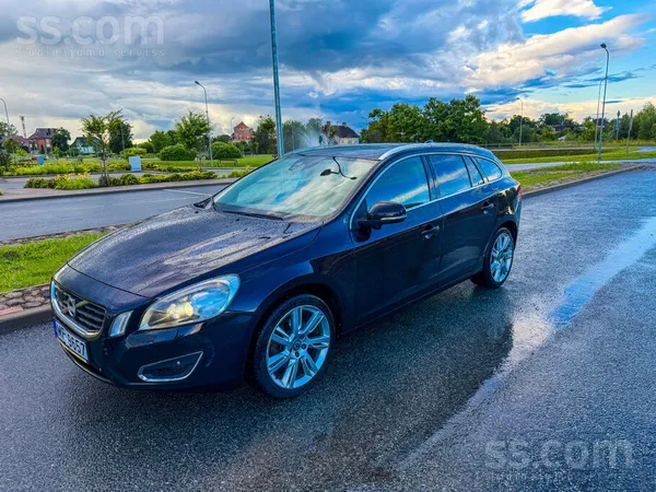 Volvo Pārdošanā auto Volvo V60 ar vienu īpašnieku Latvij