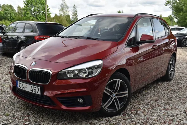 BMW 218i 1.5L Benzīns, 100kW, 08.2015 g. 

149 166 km

No Vācijas

Aut