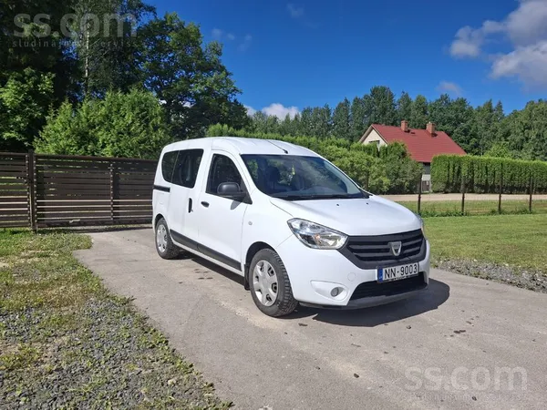 Dacia Tiek pārdots ietilpīgs ģimenes/darba auto - auto v