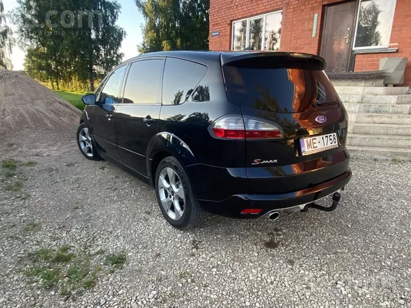 Ford Продаю ухоженный авто ...