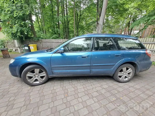 Subaru Mašīna laba, jauni pr. amartozātori un bremžu kluč
