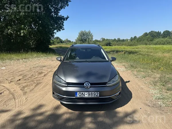 Volkswagen Pārdodu rūpīgi koptu un uzticamu Volkswagen Golf 7