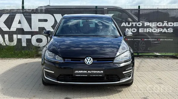 Volkswagen Golf Gte labā tehniskā un vizuālā stāvoklī. 110+55Kw/210Zs. 2 ats