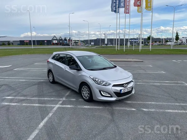 Hyundai Pārdodu Hyundai I30 laba tehniskā stāvoklī ar TA l