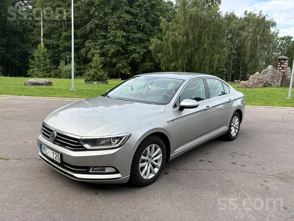 VW Passat B8 Sedan Comfortline. Pirmā reģistrācija: 16.07.2015. 2.0 Tdi 140