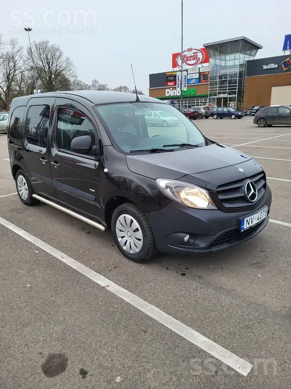 Mercedes Состояние хорошее, без корозии. Экономичный, свеже