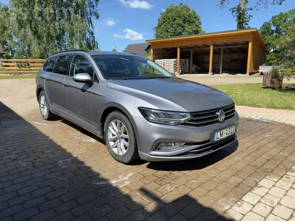 Volkswagen Kopts auto ar labu komplektāciju – apsildāma stūre