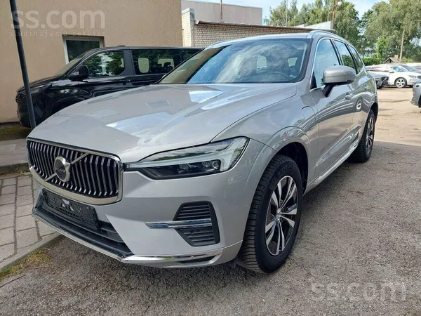 T6 lādējams Benzīns, 186kW, Awd, 4x4, elektro motora jauda 107 kW, atpakaļsk