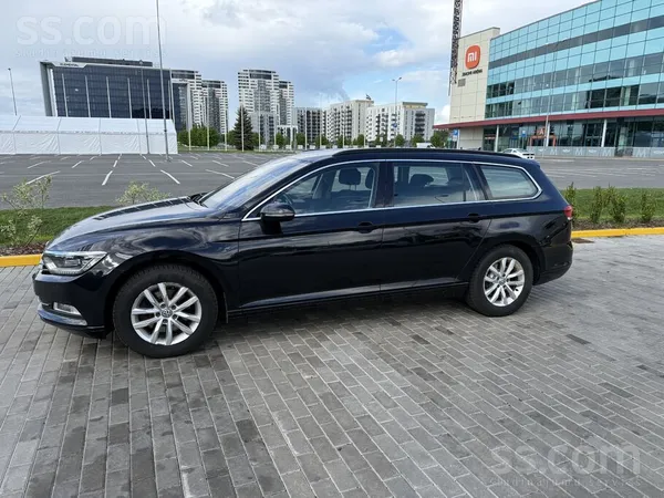 Volkswagen Ļoti labā stāvoklī VW B8 ar manuālo ātruma kārbu. 
