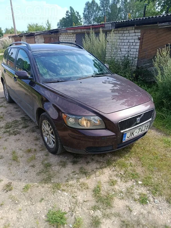 Volvo Pārdošu ļoti ekonomisku auto. Daudz kas sadarīts, 