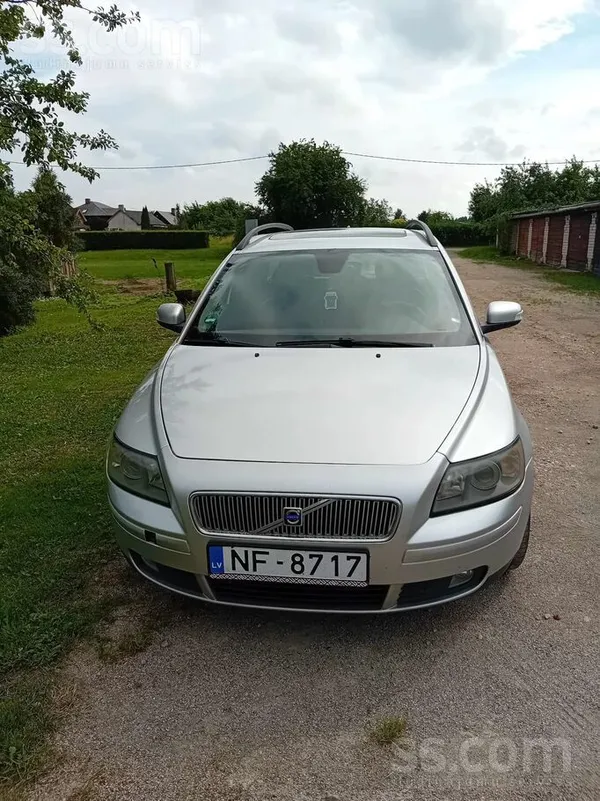 Volvo Uz pārdošanu iet Volvo V50. Visas ekstras Strādā(A
