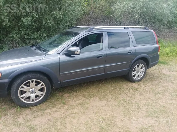 Volvo Продаётся Volvo Xc70 2.4 diesel 290000 тыс пробега