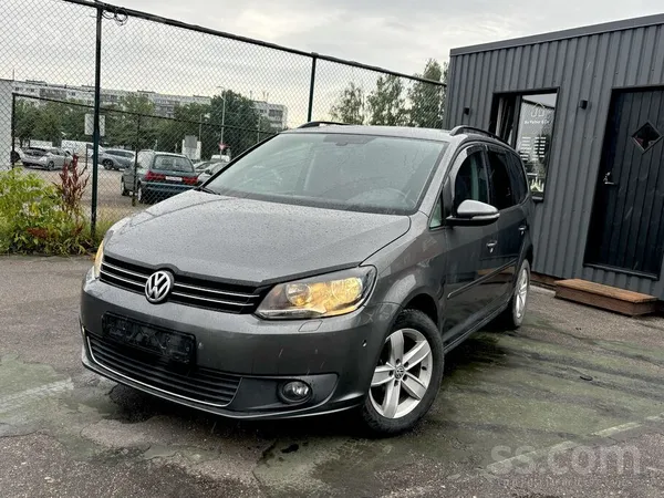 Volkswagen Pārdodu VW Touran 2011.gada 1, 6 dīzelis ar 7-viet