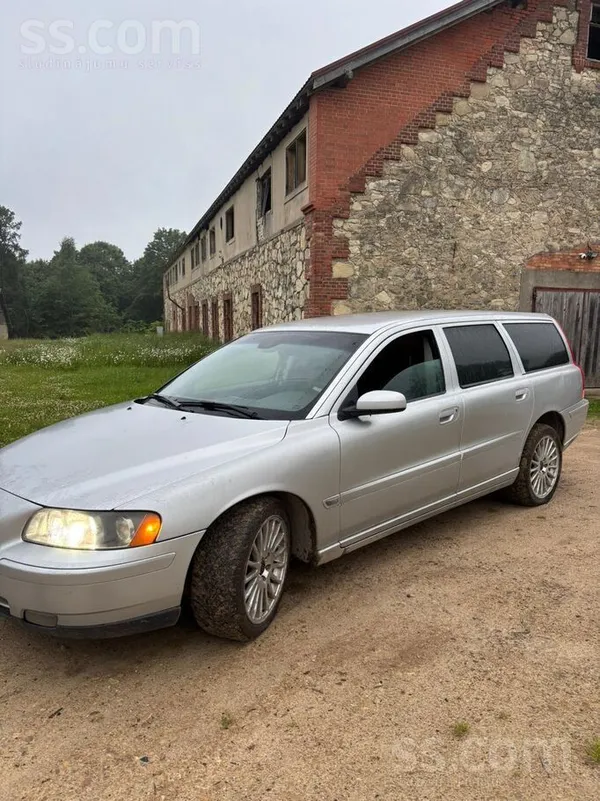 Volvo 2005 gada 2.4d 120kw automāts. 