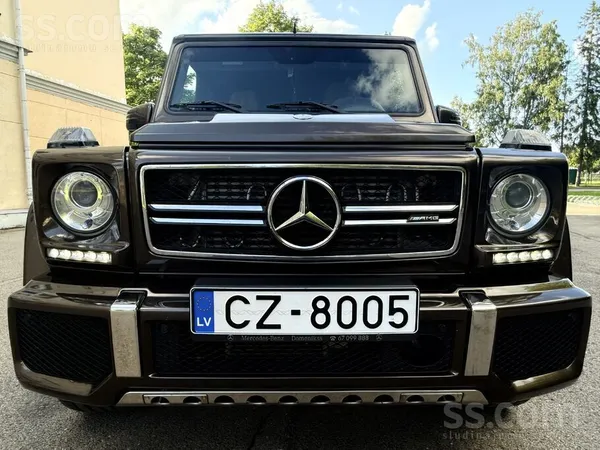 Mercedes Lielisks pilns aparāts.