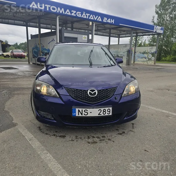 Mazda Pārdodās Mazda. Šodien izieta jauna Ta. Mazs žiper