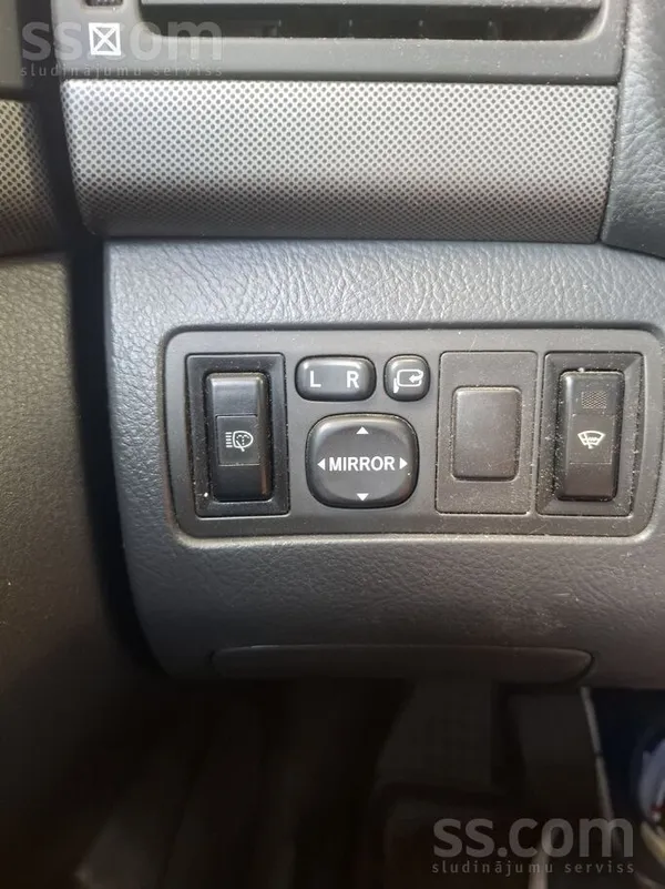 Toyota Продаётся Tayota avensis 2004 дога автомат, бензин
