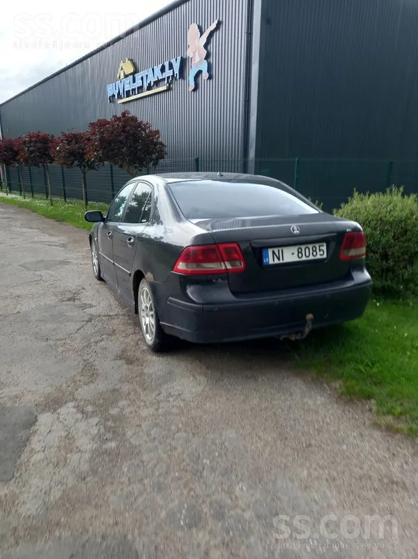 Saab Pārdošu mašīnu, pirms mēneša beidzās TA un nau lai