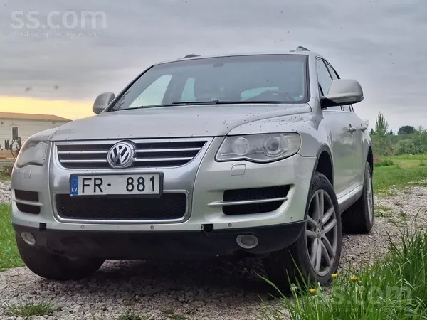 Volkswagen Touareg 2008 - 3,000  €, 361 k km, Latvija