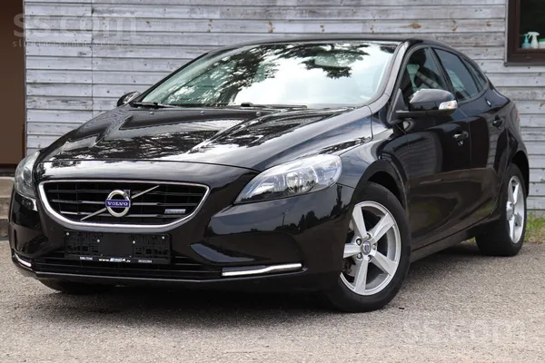 Volvo Tikko no Nīderlandes ievests Volvo V40 R-Design, 1