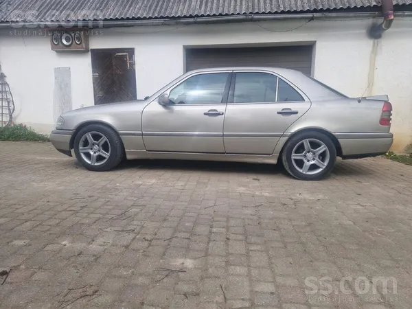 Mercedes Tirgojas labs mersītis, pilnībā pārmetināts, apstr