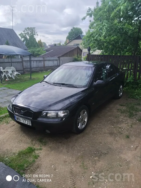 Volvo Авто в очень хорошем состоянии. есть не значительн