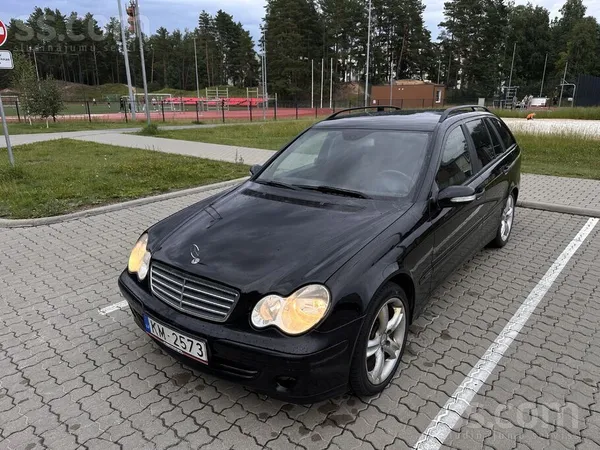 Mercedes Pārdodu tiešām labu Mercedes-Benz C200 universāli,