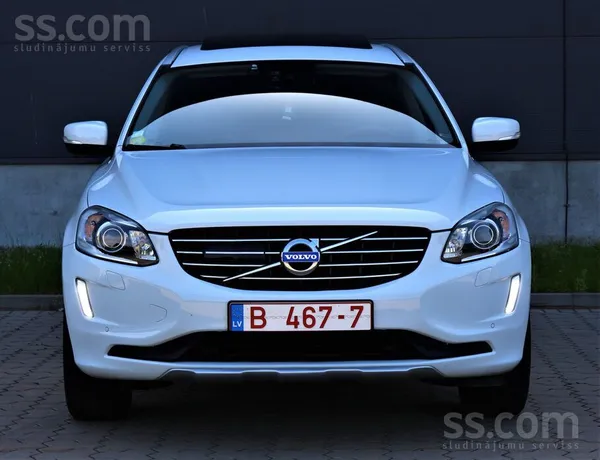 Volvo Tikko ievests. 2016 gada Volvo XC 60 Summum Xenium