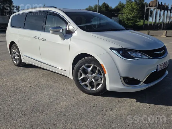 Chrysler Pārdod Chrysler Pacifica Limited 3.6 V6 2019. g. –