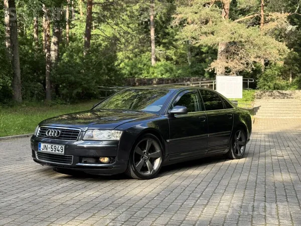 Audi Pārdodu Audi A8 D3 
