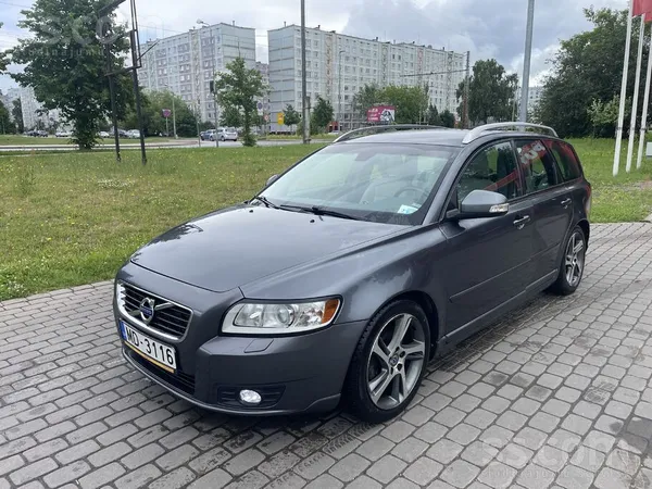Volvo Pārdodu uzticamu, ekonomisku un ļoti koptu Volvo V
