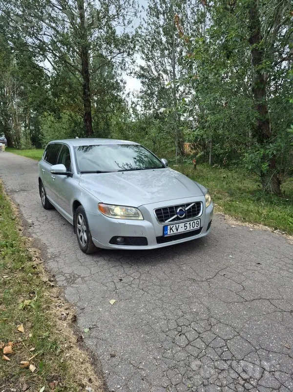 Volvo Tā kā kļuvis par mazu tiek pārdots, svaigi izieta