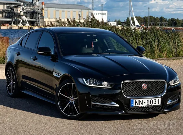 Jaguar Pārdodu koptu un labi uzturētu Jaguar XE R-Sport 2