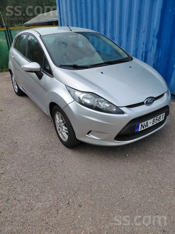 Ford Labs ekonomisks auto , daži vizuāli defekti kas br