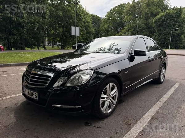 Mercedes Pārdodu Mercedes-Benz E350 4matic labā tehniskā st