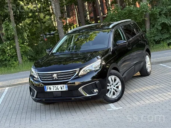 Peugeot Pardodu Peugeot 5008 Automat ar 1.2i-96Kw motoru. 