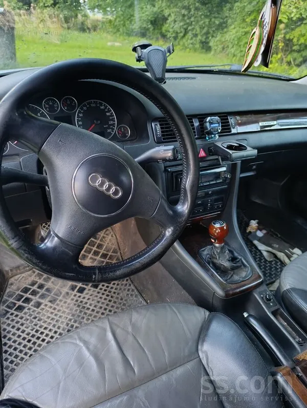 Audi Pardodās audi allraud. 2.5 tdi. 132kw. 2001.g. bez