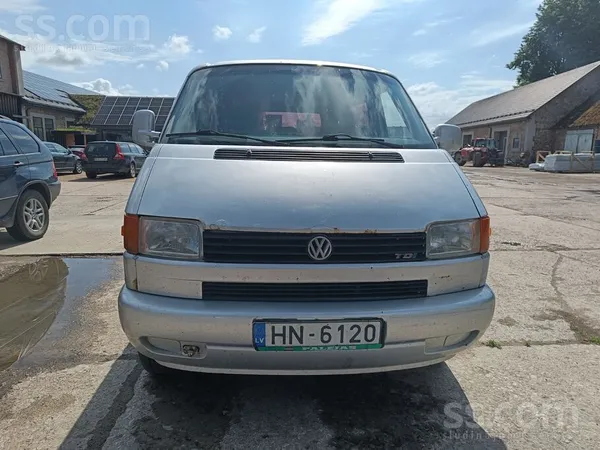 Volkswagen Buss braukšanas kārtībā, ir āķis, parūsējis ...