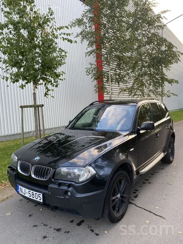 BMW Pàrdodu labu un koptu auto. ...